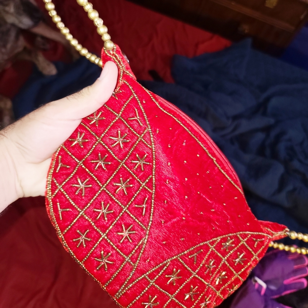 Vintage Red Felt Cluth Bag